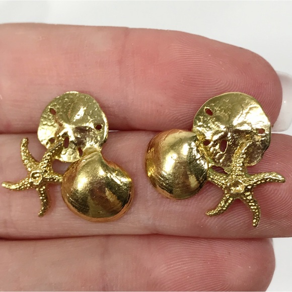 14K Gold Filled Sand Dollar Starfish Clam Shell Cluster Post Stud Earring Signed - Picture 1 of 15